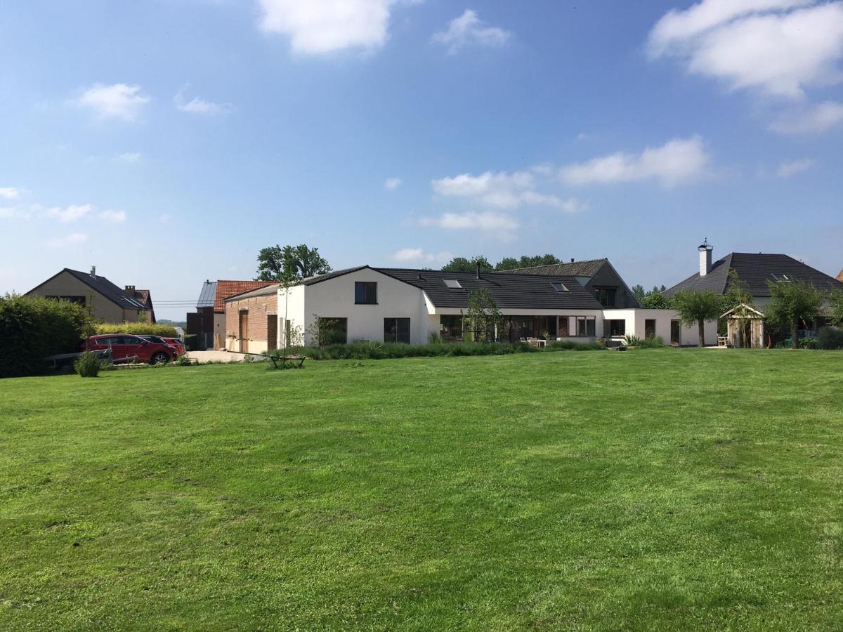 Beautiful In Renovated Farm 30 Mins From Pairi Daiza *